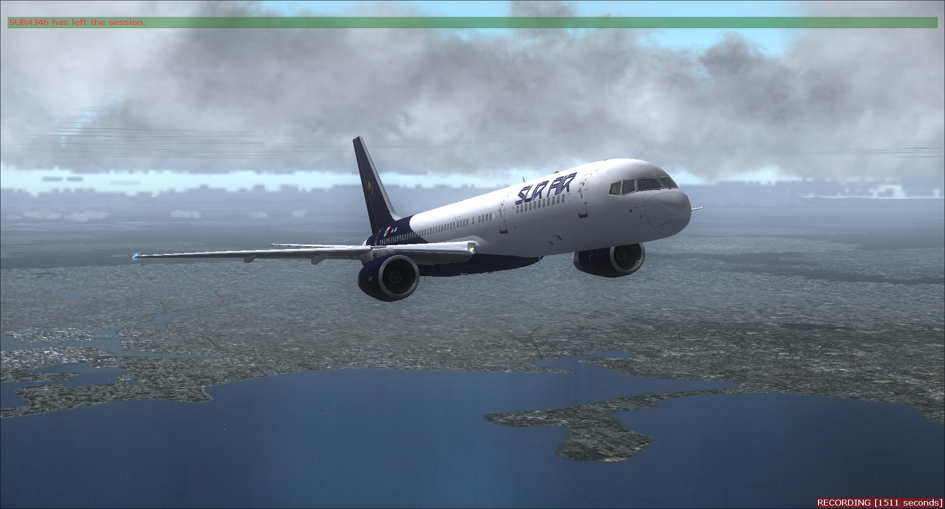 El B757-200 de SUR Air en ascenso desde Boston Logan (KBOS)